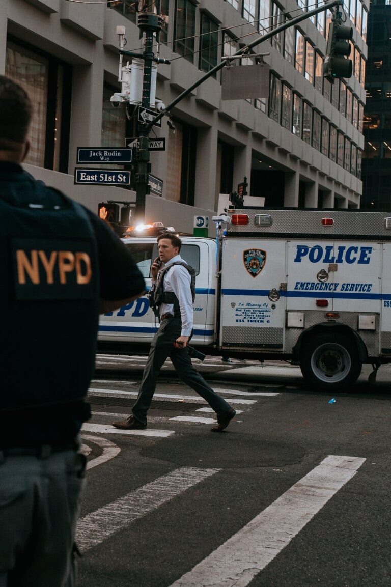 Fusillade à Manhattan : un policier et deux civils blessés, l’assaillant abattu