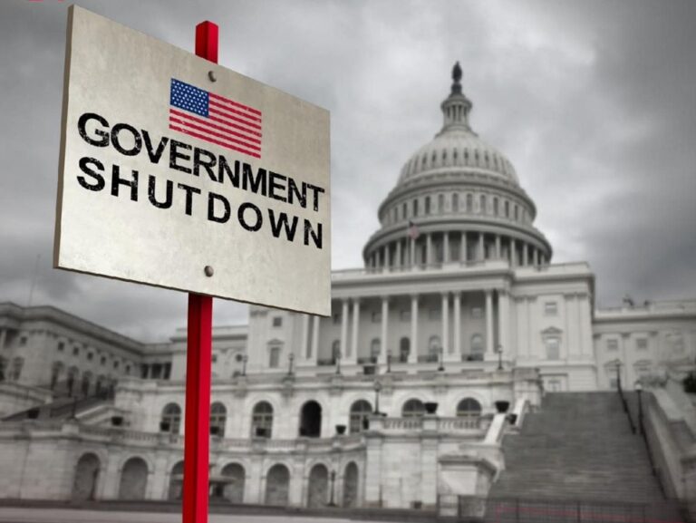 États-Unis en crise : Trump profite du shutdown pour brandir la menace des licenciements