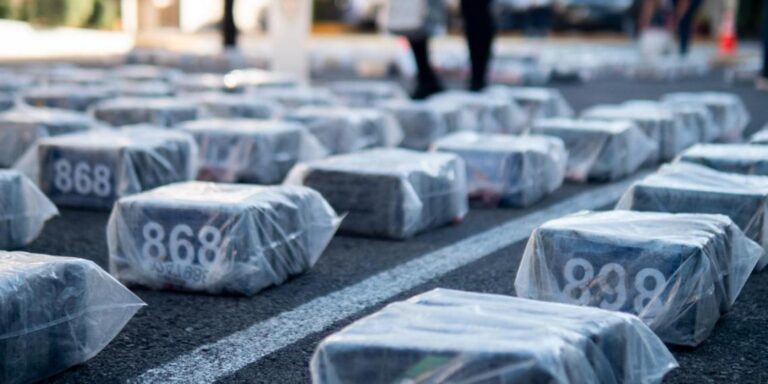 Le coup de filet du siècle : plus de 2 tonnes de cocaïne saisies dans une opération maritime internationale !